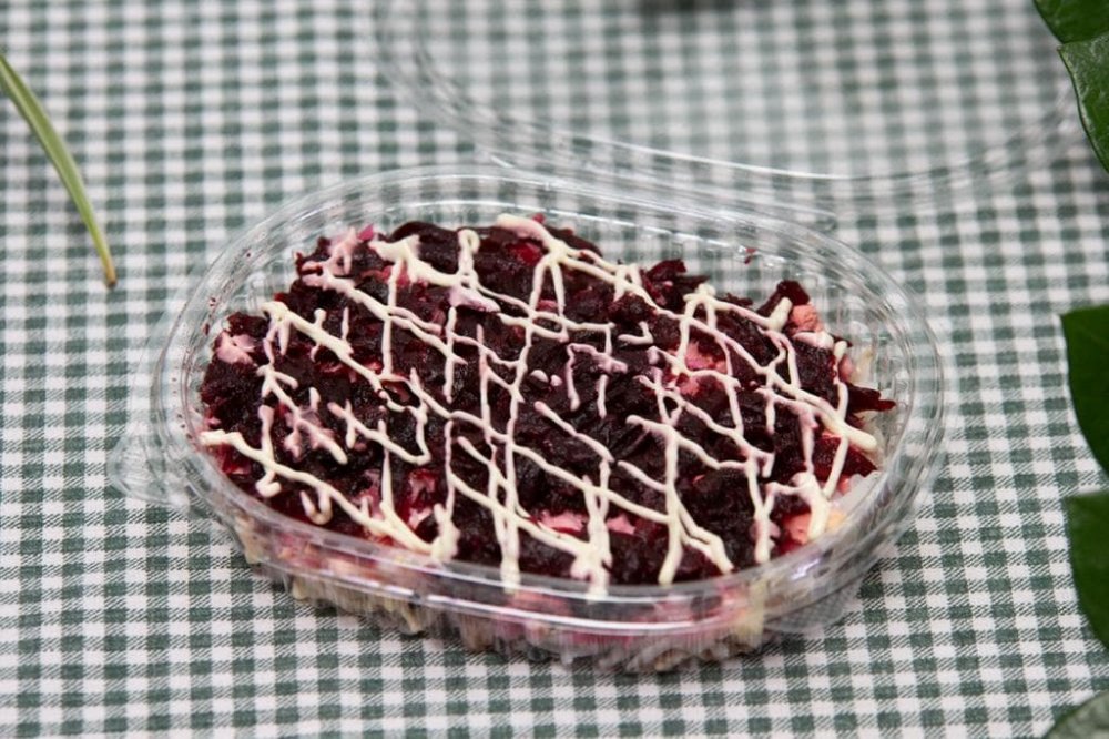 Салат Сельдь под шубой в контейнере 200 г