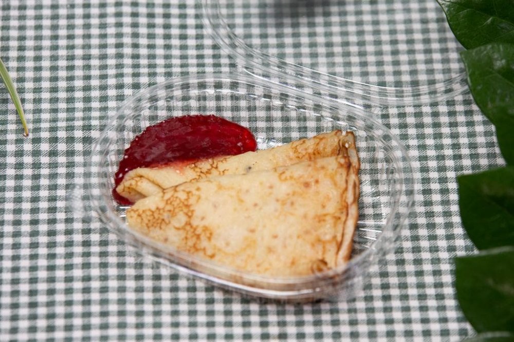 Блины с джемом в контейнере 2 шт. 