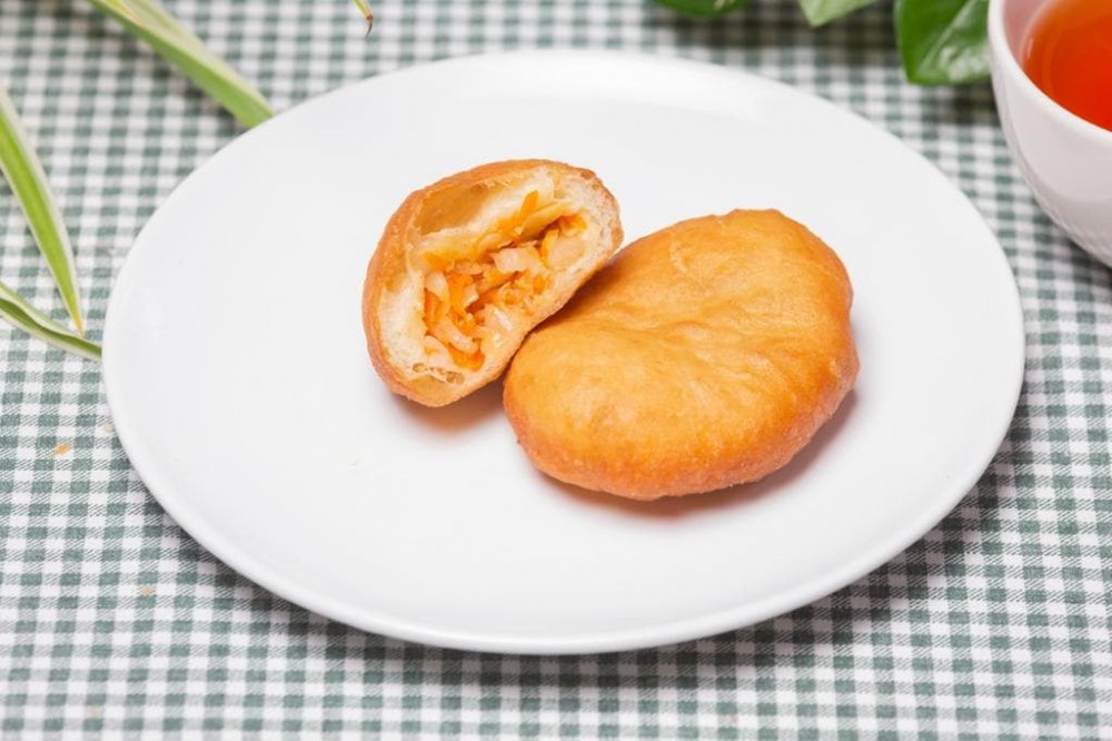 Мини пирожок с капустой