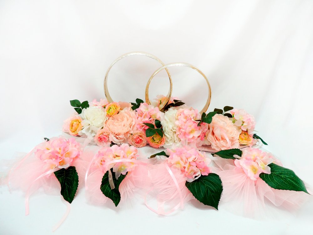 Украшения на машину (набор: кольца - 1 шт, бутоньерки - 4шт) (роз.)