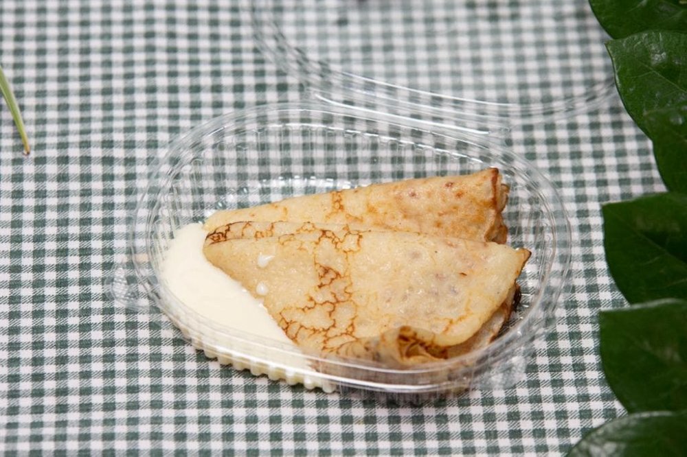 Блины со сгущенкой в контейнере 2 шт. 