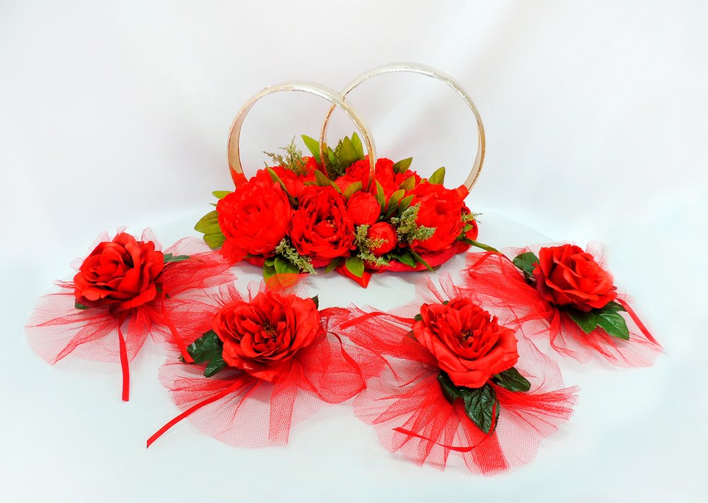 Украшения на машину (набор: кольца - 1 шт, бутоньерки - 4шт) (красн.)