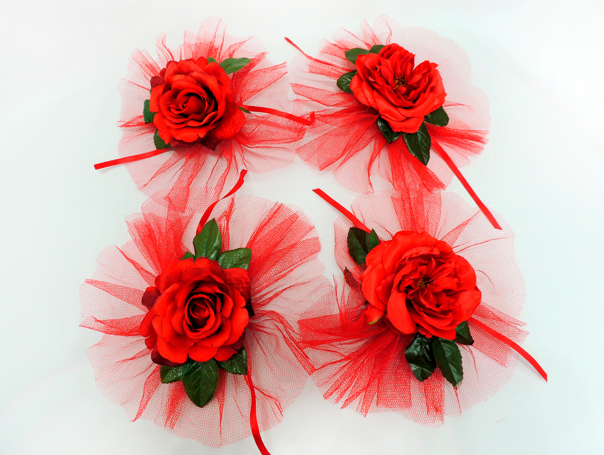 Украшения на машину (набор: кольца - 1 шт, бутоньерки - 4шт) (красн.)